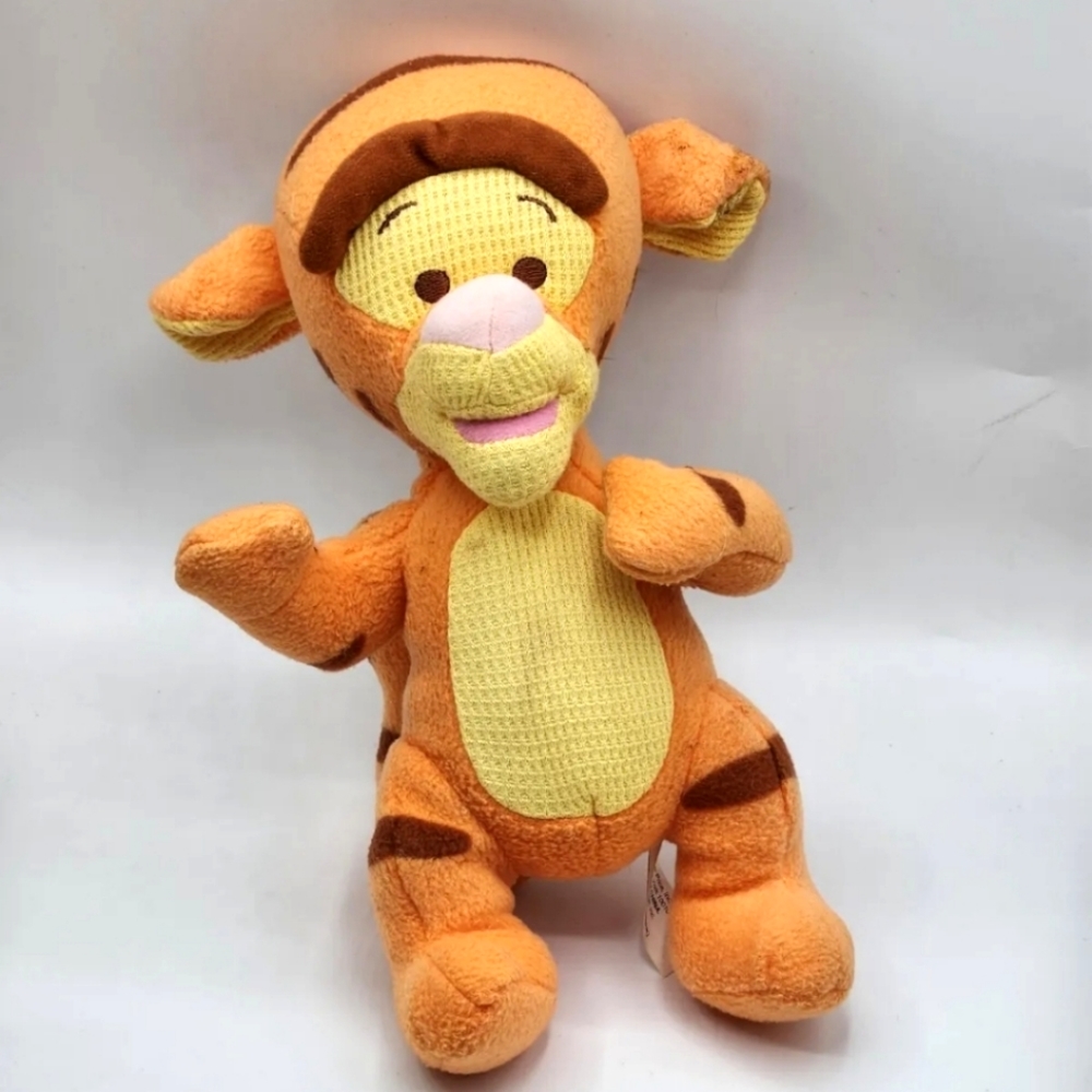 Baby Tigger Disney Stuffed Animal Plush Rattle Mattel Fisher Price 10" READ